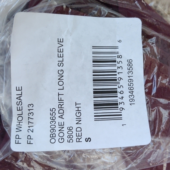 NEW $88 Free People Gone Adrift Long Sleeve - Picture 8 of 12